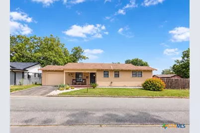 600 N Market Street, Hallettsville, TX 77964 - Photo 1