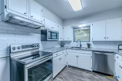 213 E Upshaw Avenue, Temple, TX 76501 - Photo 6