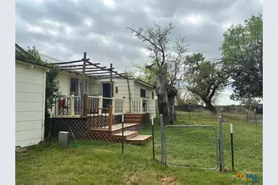 408 S Porter Street, Lampasas, TX 76550 - Photo 30