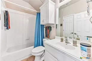 109 Elm Wood Dr, Elgin, TX 78621 - Photo 28