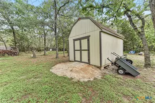 109 Elm Wood Dr, Elgin, TX 78621 - Photo 32
