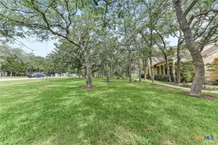109 Elm Wood Dr, Elgin, TX 78621 - Photo 30