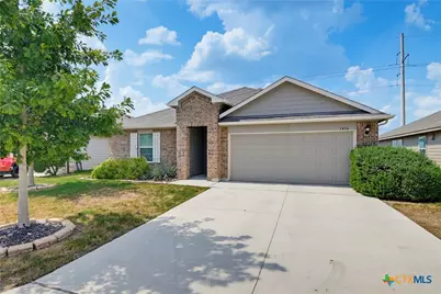 1416 Parkwood, Seguin, TX 78155 - Photo 2