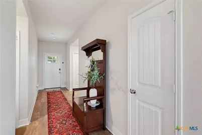 1416 Parkwood, Seguin, TX 78155 - Photo 4