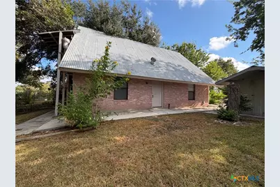 882 Buerger Lane, Seguin, TX 78155 - Photo 6