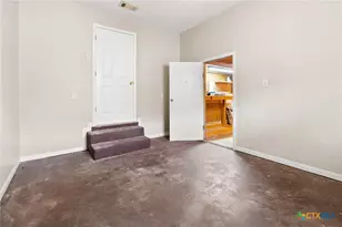 1006 San Antonio St, Killeen, TX 76541 - Photo 8