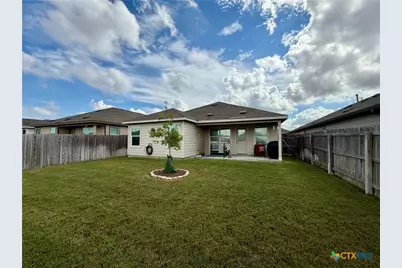 9066 Bowie Ridge, Seguin, TX 78155 - Photo 18