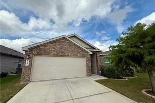 9066 Bowie Rdg, Seguin, TX 78155 - Photo 1