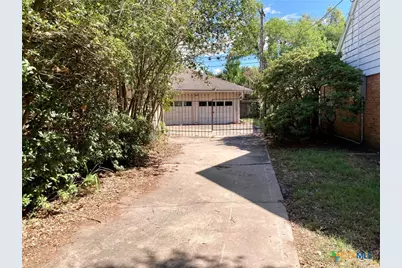 2603 Bon Aire Avenue, Victoria, TX 77901 - Photo 2