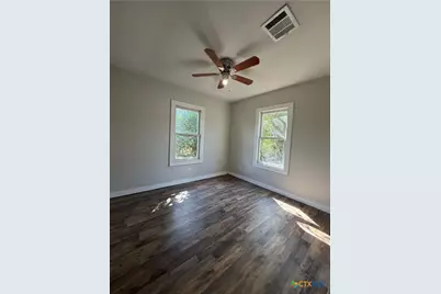 935 Campbell Street, Seguin, TX 78155 - Photo 14