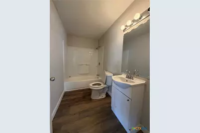 935 Campbell Street, Seguin, TX 78155 - Photo 12