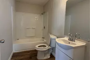 935 Campbell St, Seguin, TX 78155 - Photo 12
