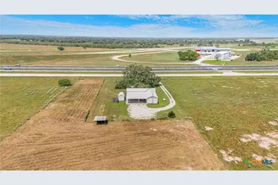 240 E Frontage Road, Victoria, TX 77905 - Photo 6