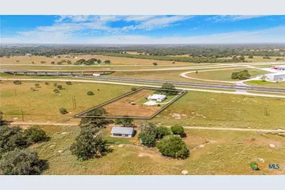 240 E Frontage Road, Victoria, TX 77905 - Photo 8