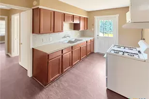 2907 Cypress St, Victoria, TX 77901 - Photo 4