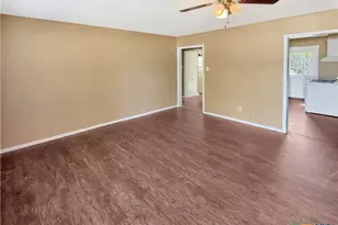 2907 Cypress St, Victoria, TX 77901 - Photo 2