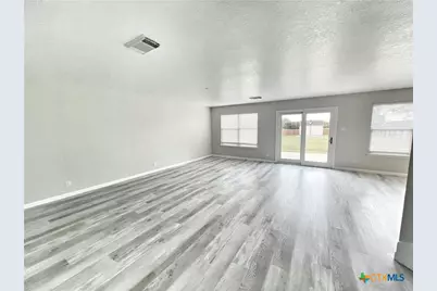 2060 Club Crossing, New Braunfels, TX 78130 - Photo 8