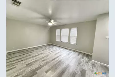2060 Club Crossing, New Braunfels, TX 78130 - Photo 4