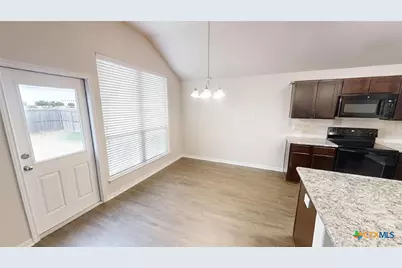 1304 Lakeway Crossing Drive, Temple, TX 76502 - Photo 8