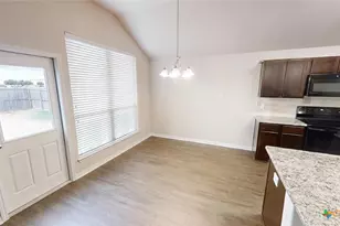 1304 Lakeway Crossing Dr, Temple, TX 76502 - Photo 8