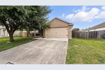 427 Roadrunner Avenue, New Braunfels, TX 78130 - Photo 4