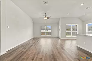808 Fallbrook Dr, Temple, TX 76502 - Photo 4