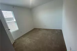 316 Enclave Mnr Dr, Troy, TX 76579 - Photo 2