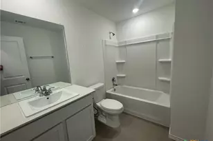 316 Enclave Mnr Dr, Troy, TX 76579 - Photo 6