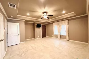 612 River Oaks Dr, Gatesville, TX 76528 - Photo 10