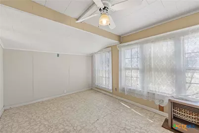 113 S Pumphrey Street, Edna, TX 77957 - Photo 14