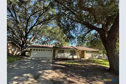 1464 Robin Lane, Seguin, TX 78155 - Photo 2