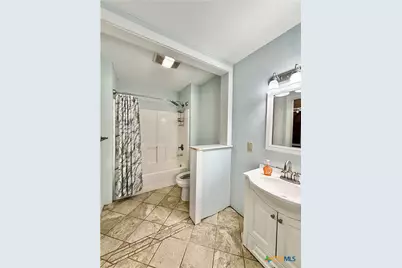 802 S Colorado Street, Port Lavaca, TX 77979 - Photo 8