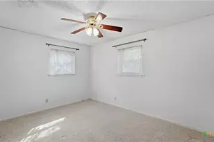 1314 Canary Ln, Seguin, TX 78155 - Photo 22