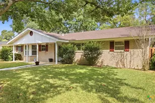 1314 Canary Ln, Seguin, TX 78155 - Photo 2