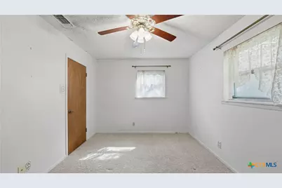 1314 Canary Lane, Seguin, TX 78155 - Photo 20