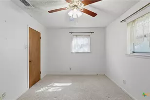 1314 Canary Ln, Seguin, TX 78155 - Photo 20