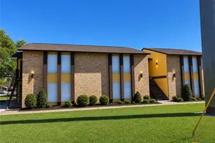 903 S Magnolia Ave, Luling, TX 78648 - Photo 2
