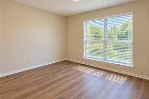 903 S Magnolia Ave, Luling, TX 78648 - Photo 14