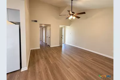 903 S Magnolia Avenue, Luling, TX 78648 - Photo 10