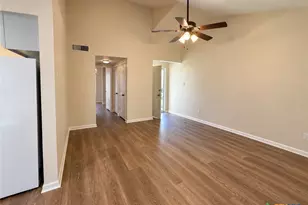 903 S Magnolia Ave, Luling, TX 78648 - Photo 10