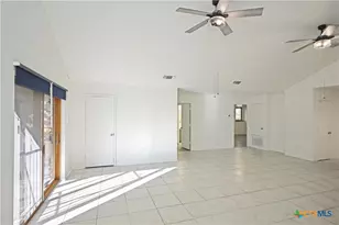1133 Fox Run Cir, New Braunfels, TX 78130 - Photo 16