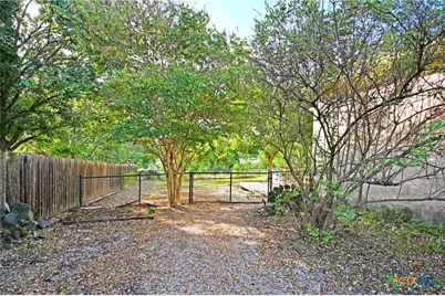 1133 Fox Run Circle, New Braunfels, TX 78130 - Photo 36