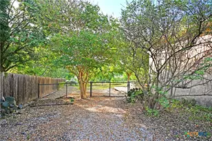 1133 Fox Run Cir, New Braunfels, TX 78130 - Photo 36