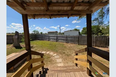 135 Water Hole Lane, New Braunfels, TX 78130 - Photo 32