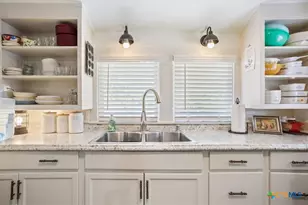 407 S Reagan St, Hamilton, TX 76531 - Photo 8