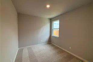 518 University Ave, Troy, TX 76579 - Photo 8