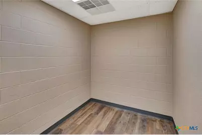 104 Cozzi Circle, Victoria, TX 77901 - Photo 12