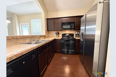 557 Creekside Circle, New Braunfels, TX 78130 - Photo 10