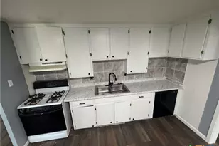 403 Eugene Cir, Killeen, TX 76541 - Photo 10