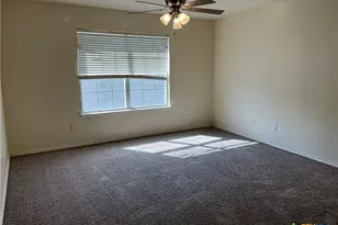 654 San Augustine Blvd, New Braunfels, TX 78132 - Photo 10
